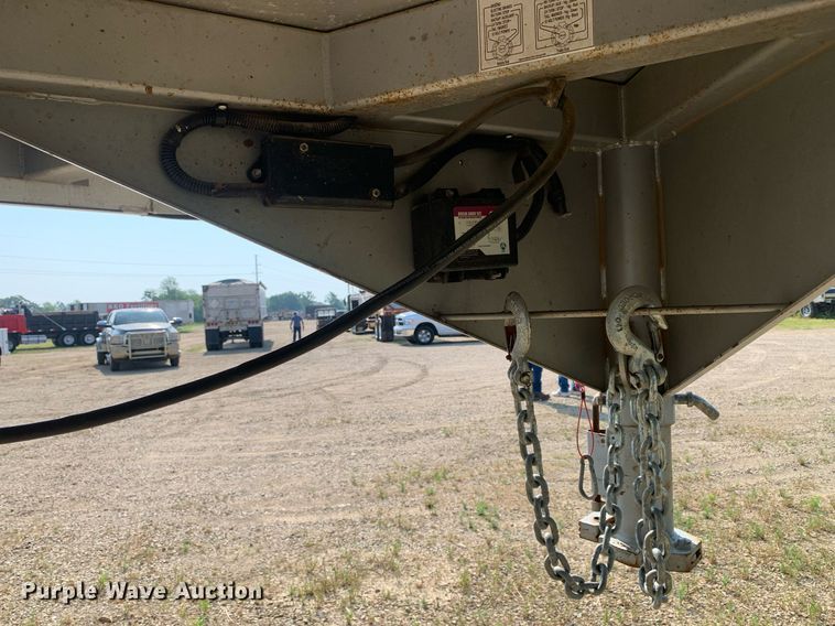 image for item DP8651 2018 Cimarron  livestock trailer