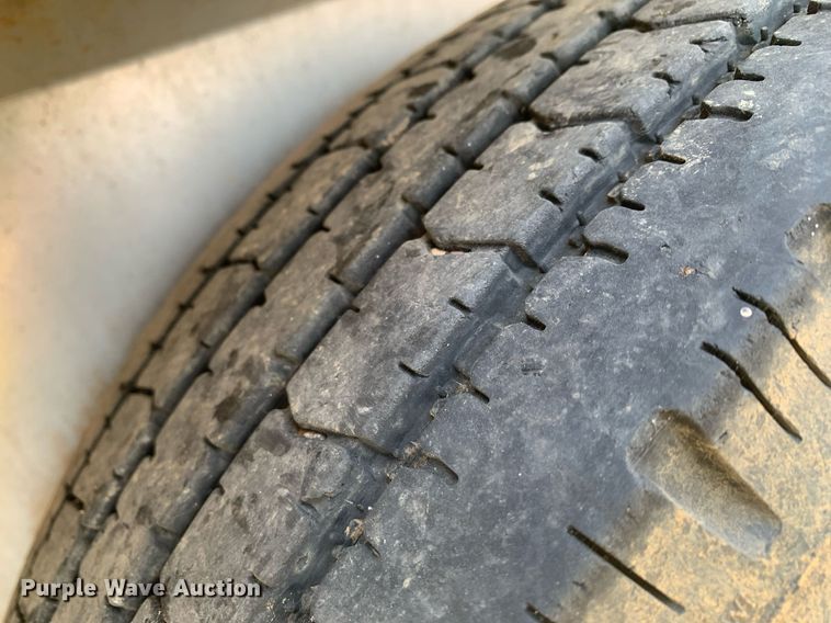 image for item DP8651 2018 Cimarron  livestock trailer