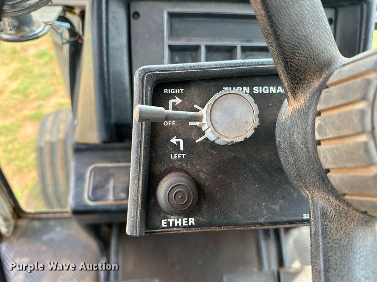 image for item DQ0544 Case 2390  tractor