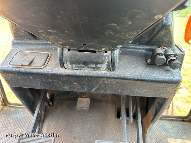 image for item DQ0544 Case 2390  tractor