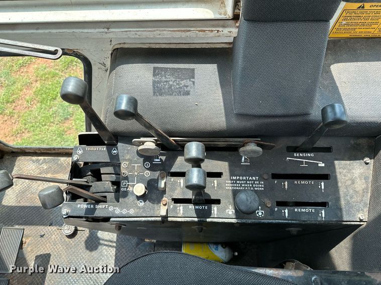 image for item DQ0544 Case 2390  tractor