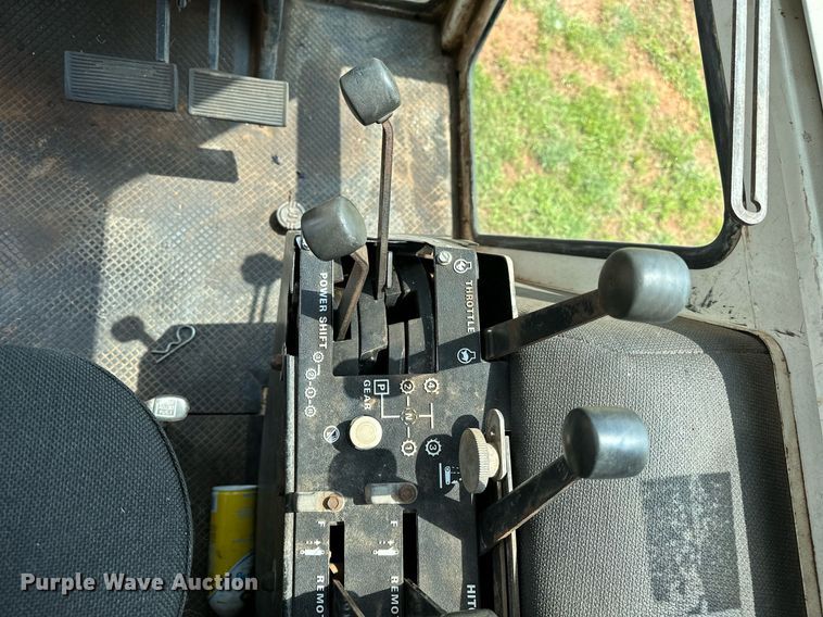 image for item DQ0544 Case 2390  tractor