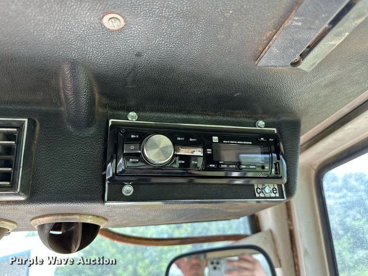 image for item DQ0544 Case 2390  tractor