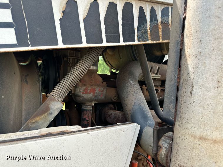 image for item DQ0544 Case 2390  tractor