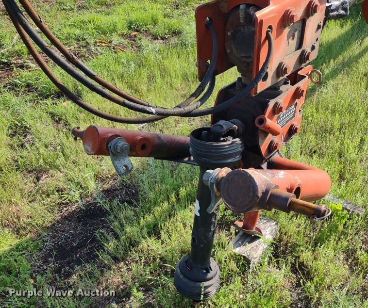 image for item DQ1725 New Holland 1441  windrower