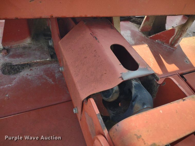 image for item DQ1725 New Holland 1441  windrower