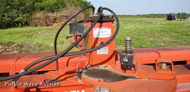 image for item DQ1725 New Holland 1441  windrower