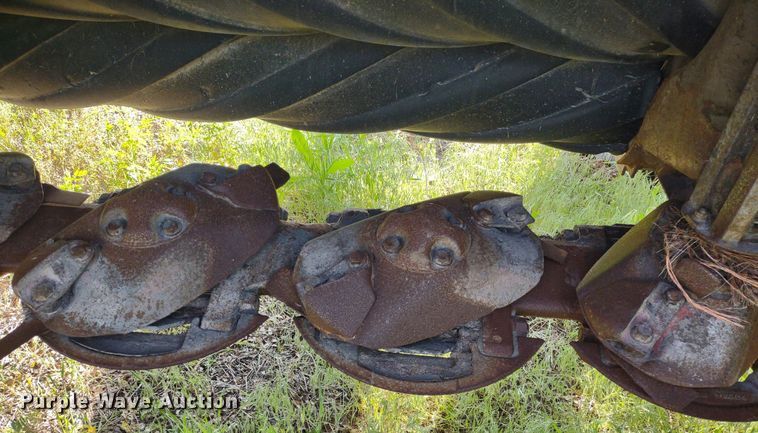 image for item DQ1725 New Holland 1441  windrower