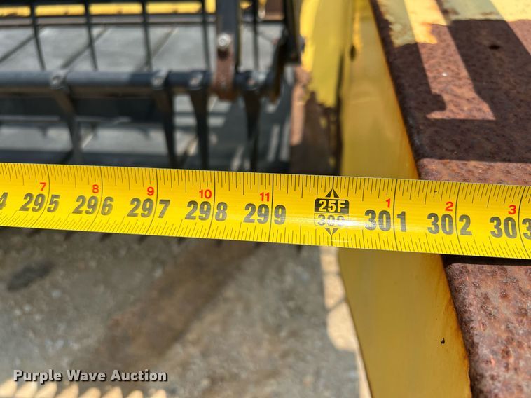 image for item DQ2070 Honey Bee SP25R  draper head