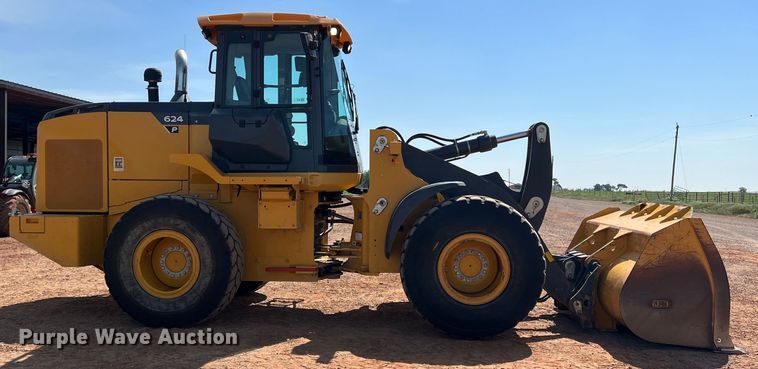 image for item DR5673 2021 John Deere 624 P-Tier  wheel loader