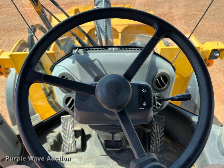 image for item DR5673 2021 John Deere 624 P-Tier  wheel loader