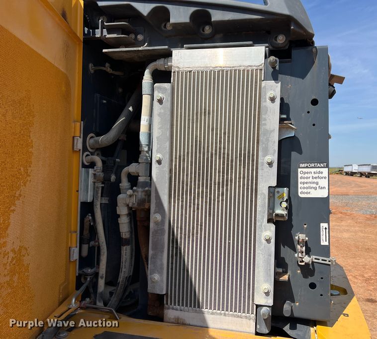 image for item DR5673 2021 John Deere 624 P-Tier  wheel loader