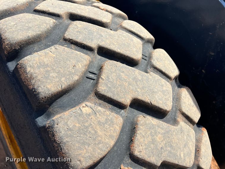 image for item DR5673 2021 John Deere 624 P-Tier  wheel loader