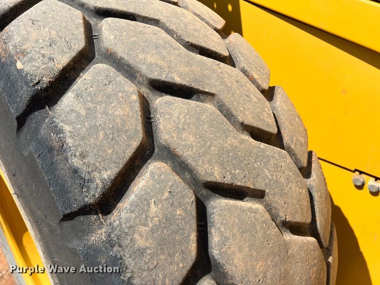 image for item DR5673 2021 John Deere 624 P-Tier  wheel loader