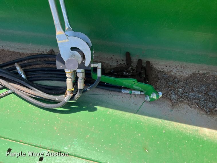 image for item DR5675 John Deere 700M  loader