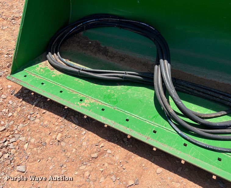 image for item DR5675 John Deere 700M  loader