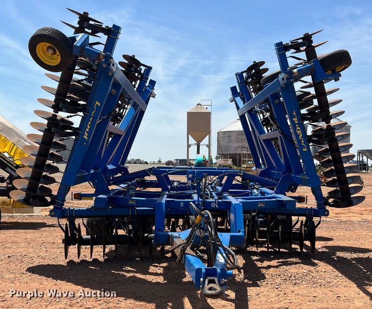 image for item DR5678 2012 Landoll 7431-33  vertical tillage
