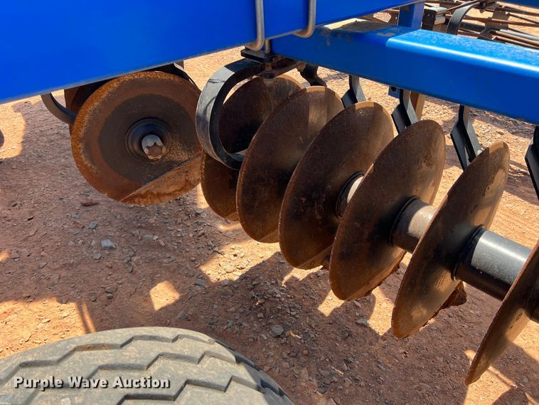 image for item DR5678 2012 Landoll 7431-33  vertical tillage