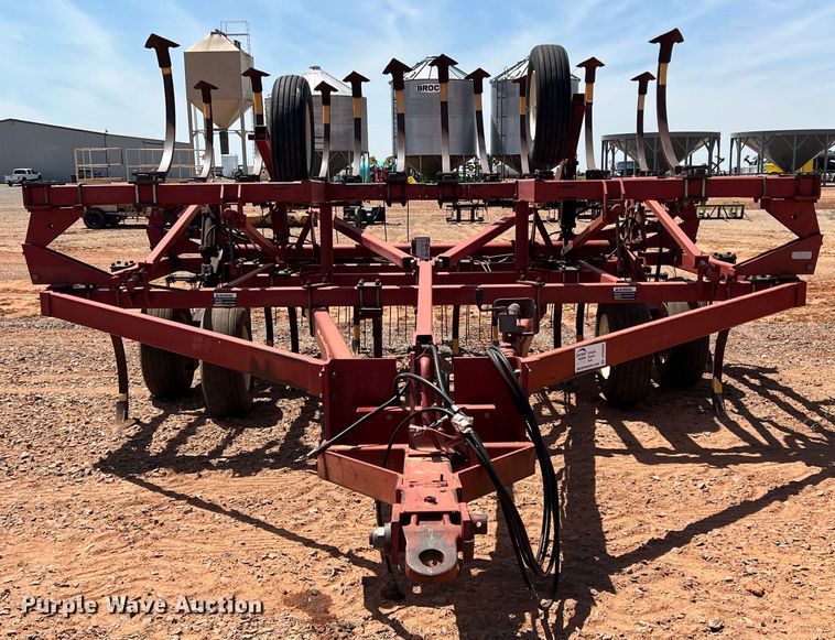 image for item DR5680 Case 5700CHPL  field cultivator