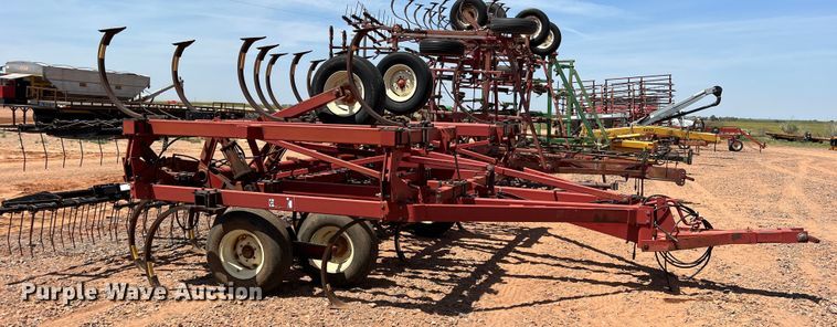 image for item DR5680 Case 5700CHPL  field cultivator