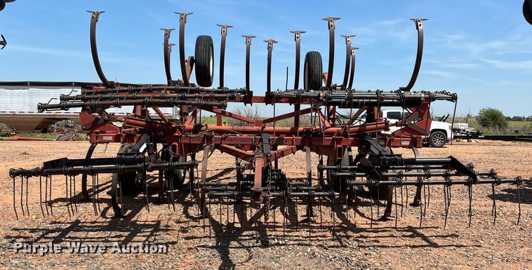 image for item DR5680 Case 5700CHPL  field cultivator
