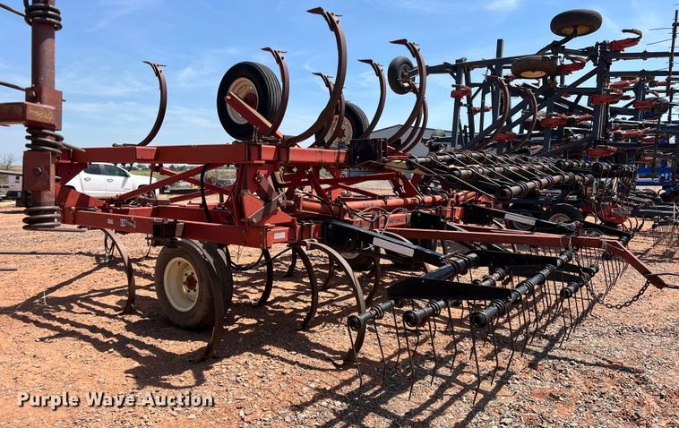 image for item DR5680 Case 5700CHPL  field cultivator