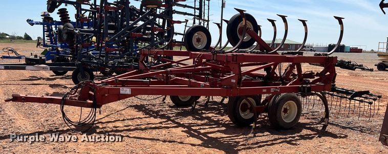image for item DR5680 Case 5700CHPL  field cultivator