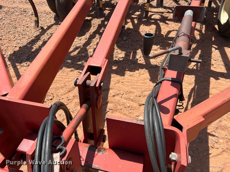 image for item DR5680 Case 5700CHPL  field cultivator