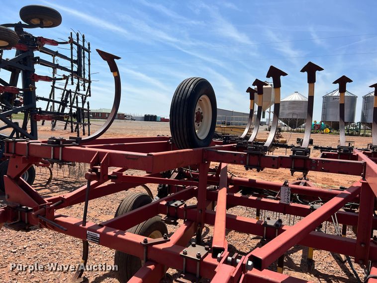 image for item DR5680 Case 5700CHPL  field cultivator