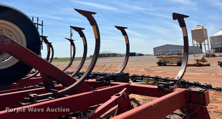 image for item DR5680 Case 5700CHPL  field cultivator