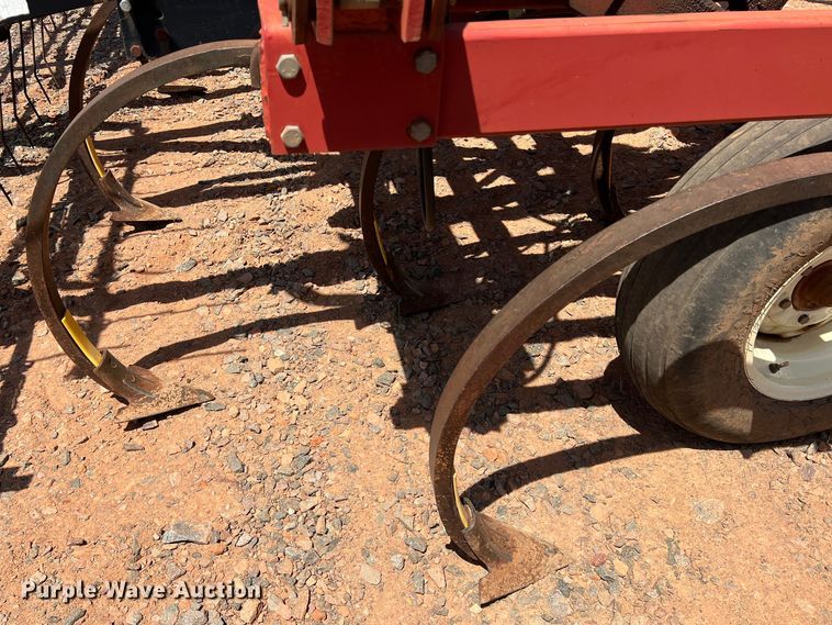 image for item DR5680 Case 5700CHPL  field cultivator