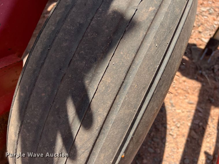 image for item DR5680 Case 5700CHPL  field cultivator