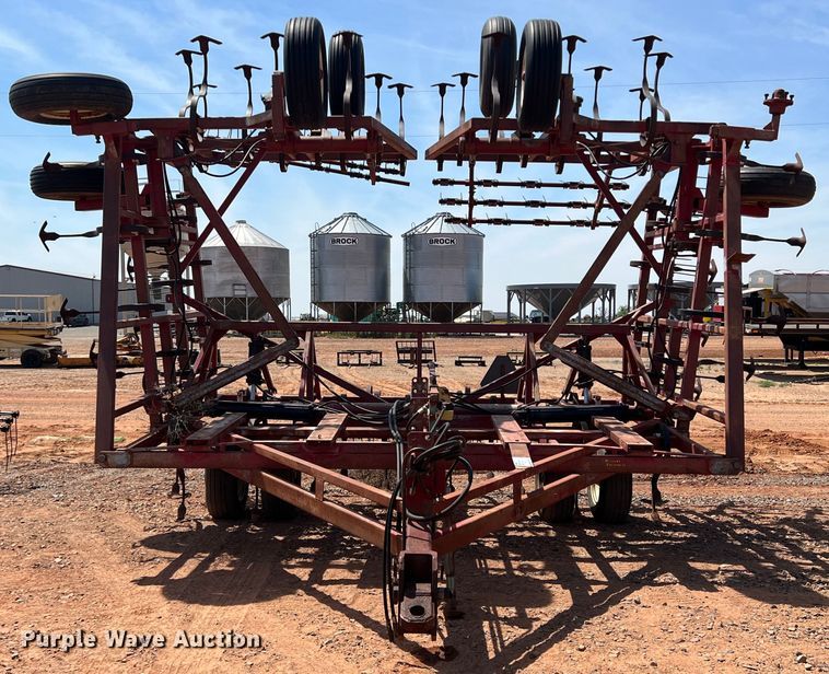 image for item DR5681 Field cultivator