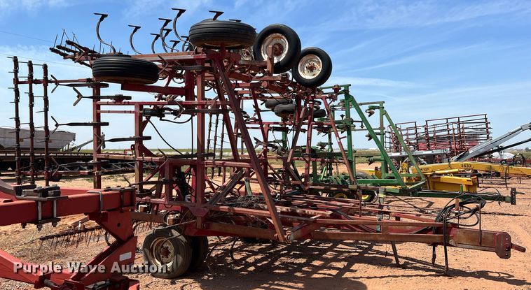 image for item DR5681 Field cultivator
