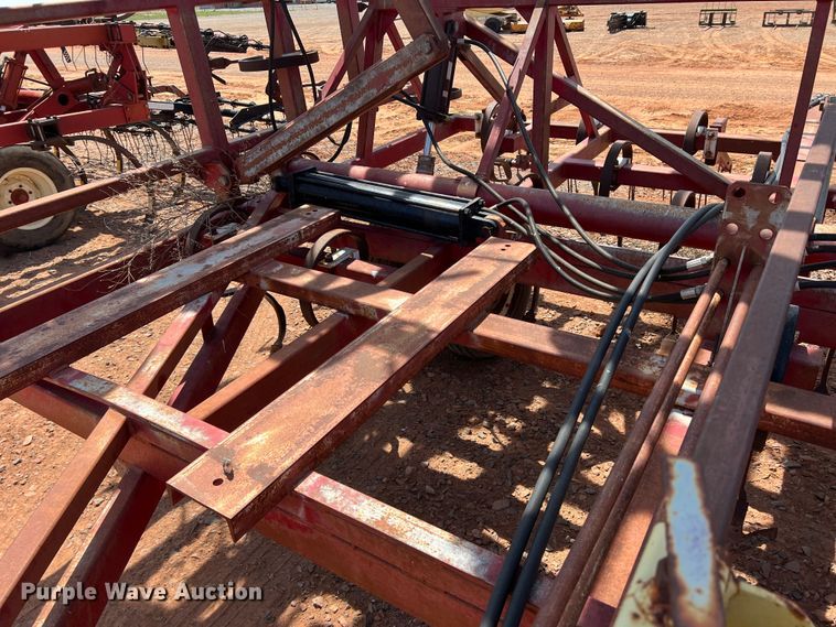 image for item DR5681 Field cultivator