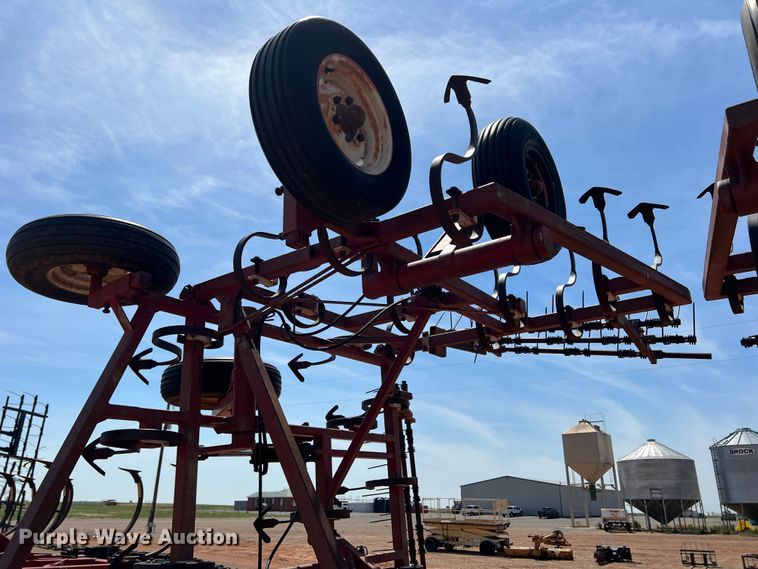 image for item DR5681 Field cultivator