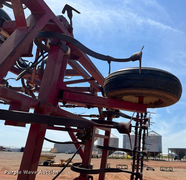 image for item DR5681 Field cultivator