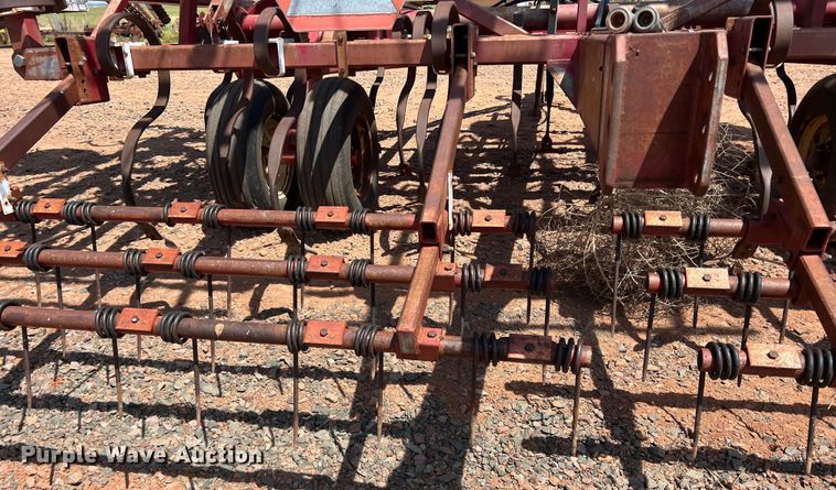 image for item DR5681 Field cultivator