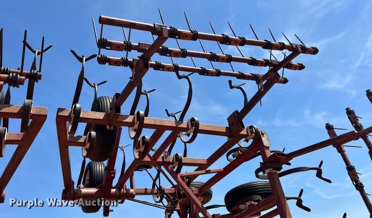 image for item DR5681 Field cultivator