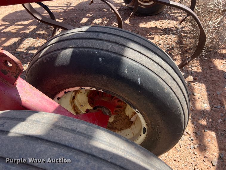 image for item DR5681 Field cultivator