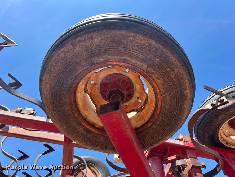 image for item DR5681 Field cultivator