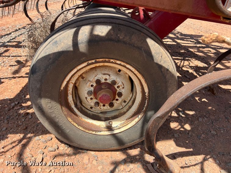 image for item DR5681 Field cultivator