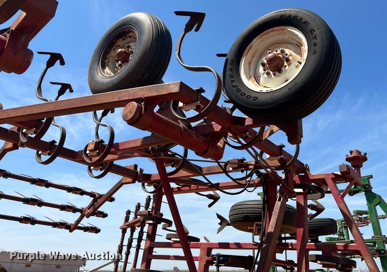 image for item DR5681 Field cultivator