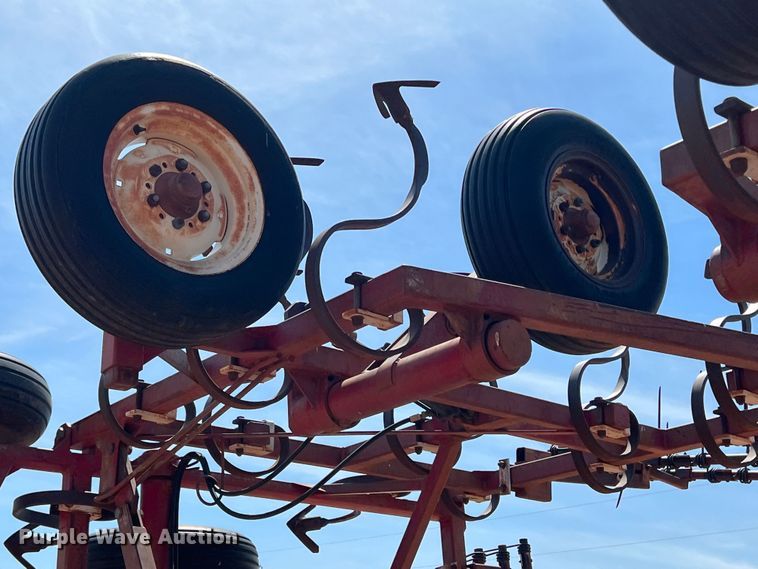 image for item DR5681 Field cultivator