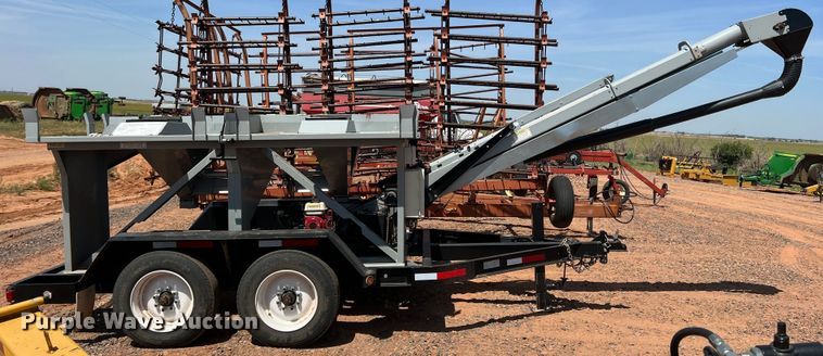 image for item DR5684 CrustBuster 90926700  seed tender