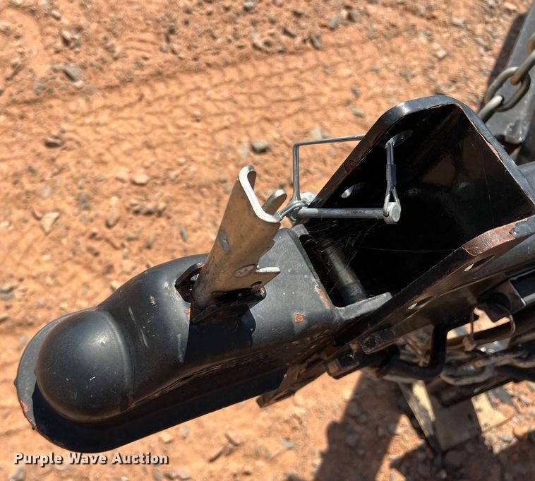 image for item DR5684 CrustBuster 90926700  seed tender