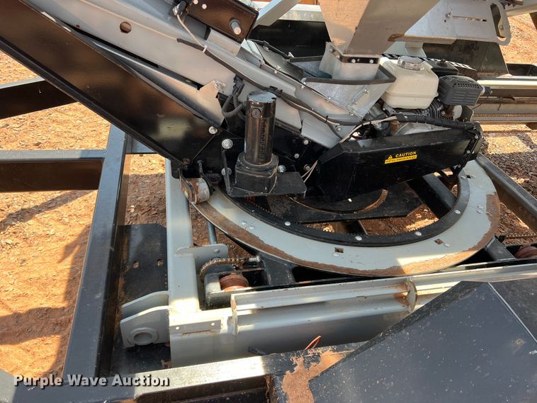 image for item DR5684 CrustBuster 90926700  seed tender