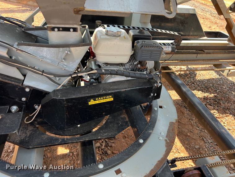 image for item DR5684 CrustBuster 90926700  seed tender