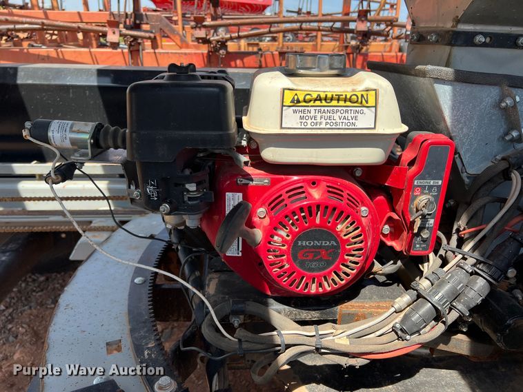 image for item DR5684 CrustBuster 90926700  seed tender