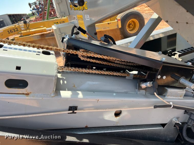 image for item DR5684 CrustBuster 90926700  seed tender